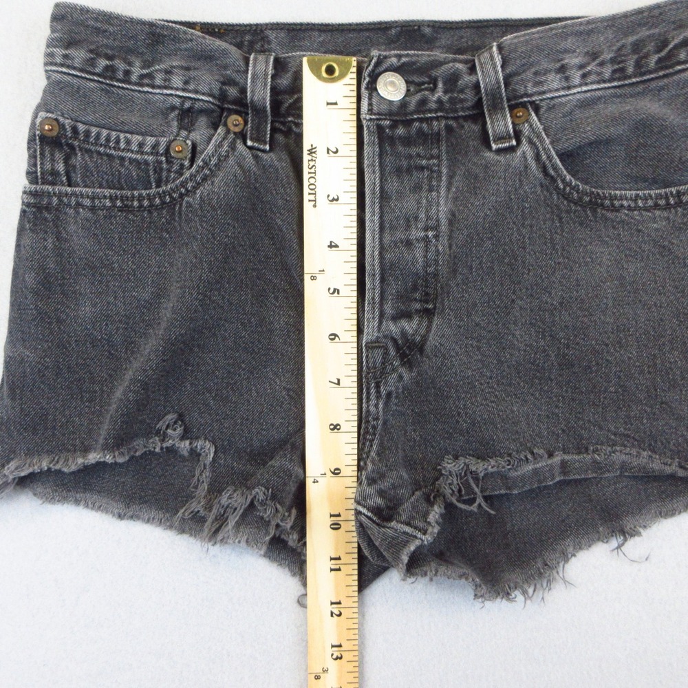 Levi's 501 Shorts Women W27 Black Denim Cut Off Frayed Hem Button Fly - Picture 8 of 10